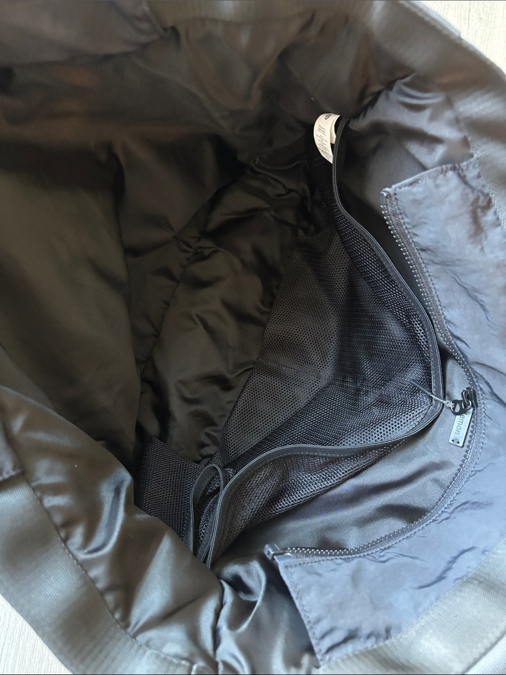 Lululemon Clean Lines Tote - Picture 3 of 5